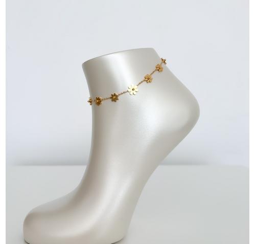 Гривна за крак с цветя