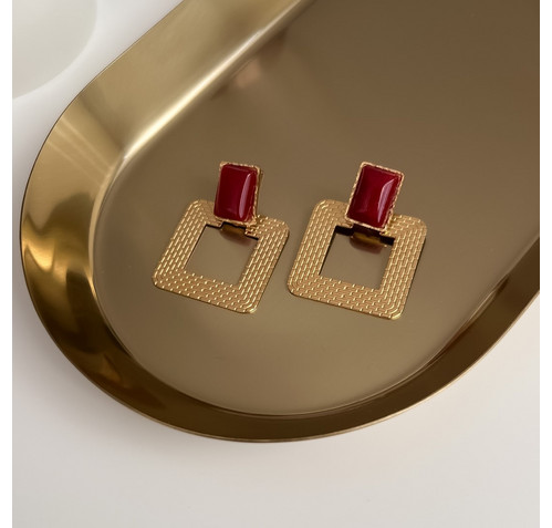 Обеци с квадратна висулка