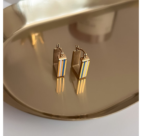 Правоъгълни обеци с детайл